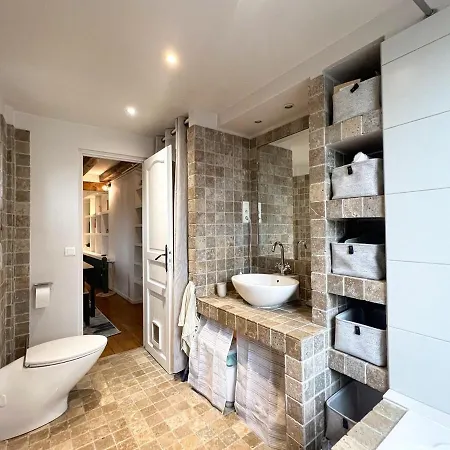Appartement Spacieux Aux Batignolles